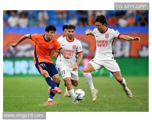 成都与北京足球队耐力对决赛后分析与启示